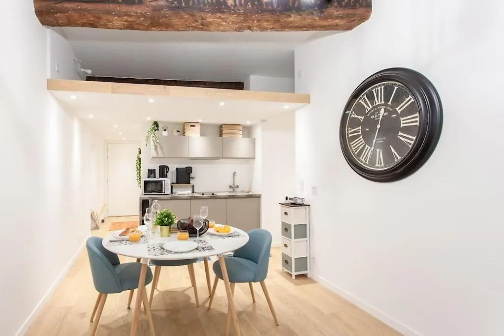 Апартаменты L10 Central Suite 2 Bedrooms Old Nice Wifi 3Mins Sea