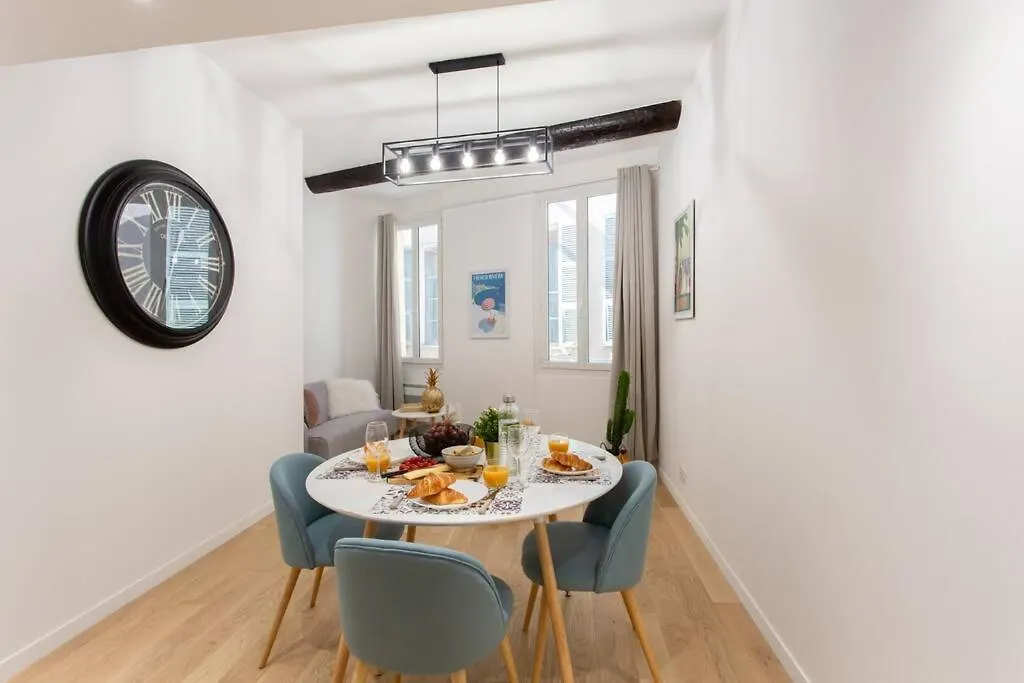 L10 Central Suite 2 Bedrooms Old Nice Wifi 3Mins Sea