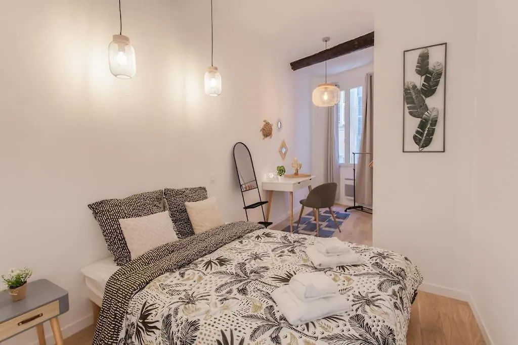 L10 Central Suite 2 Bedrooms Old Nice Wifi 3Mins Sea 0*,