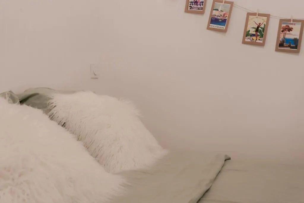 L10 Central Suite 2 Bedrooms Old Nice Wifi 3Mins Sea