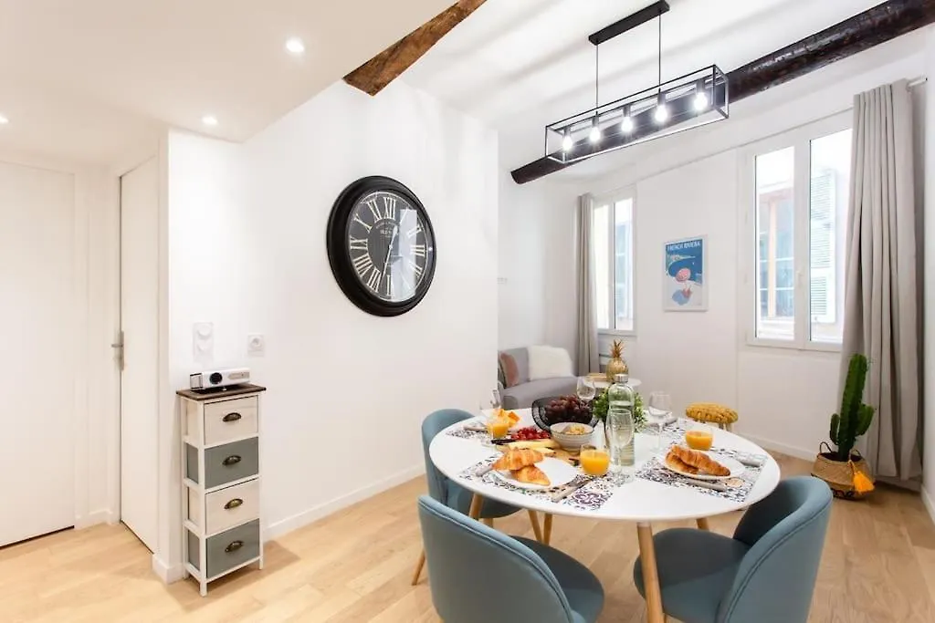 L10 Central Suite 2 Bedrooms Old Nice Wifi 3Mins Sea 0*,  France